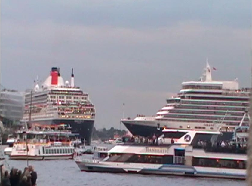 Queen Elizabeth und Queen Mary 2