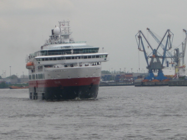 Hamburger Hafen - Boote und Schiffe