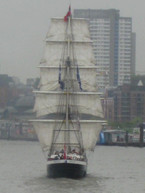 Hamburger Hafen - Boote und Schiffe