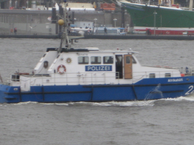 Hamburger Hafen - Boote und Schiffe