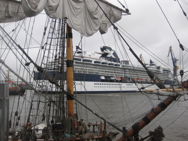 Hamburger Hafen - Boote und Schiffe