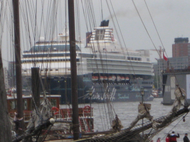 Hamburger Hafen - Boote und Schiffe