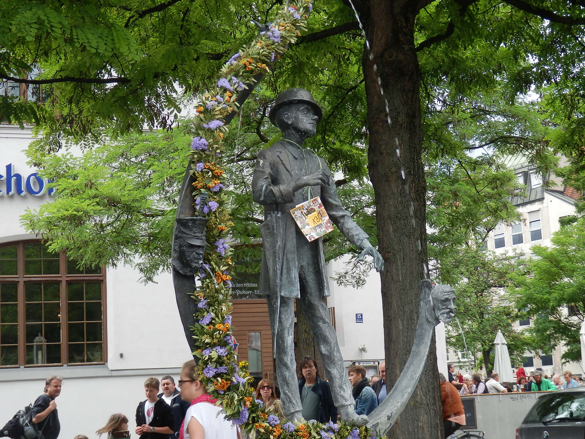 Brunnen am Viktualienmarkt