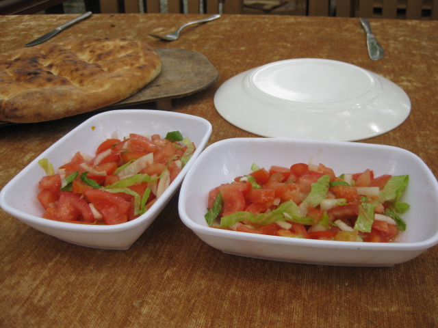 Fladenbrot, Salat